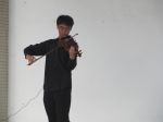 24陳瑋柏同學為模範母親小提琴表演.jpg